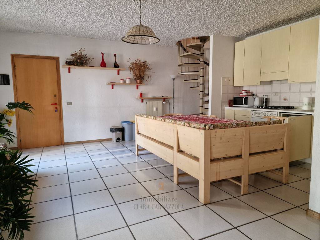 Appartamento a Chiesa in valmalenco in Via Squadrani - Foto 2