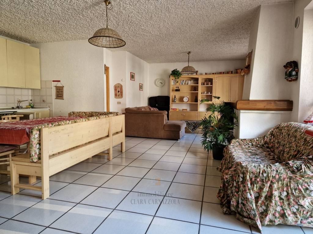 Appartamento a Chiesa in valmalenco in Via Squadrani - Foto 4