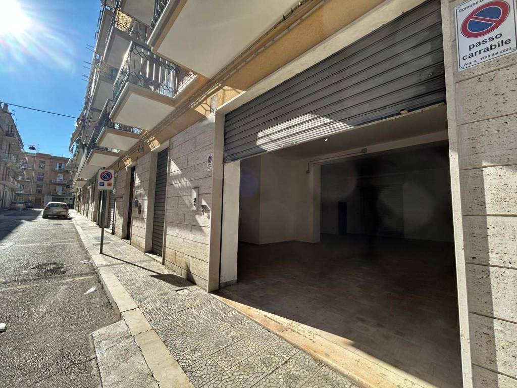 Box / garage a Lucera in VIA ARIOSTO, 22 - Foto 3