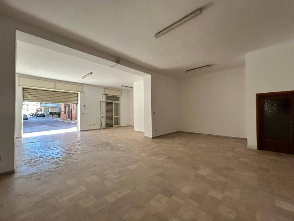 Box / garage a Lucera in VIA ARIOSTO, 22 - Foto 5