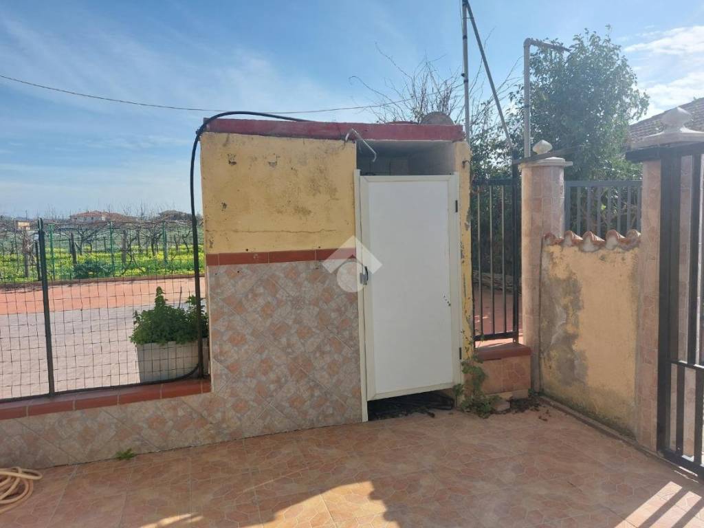 Appartamento a Cutro in Via Foce Tacina (Via Parigi), Steccato di Cutro - Foto 3