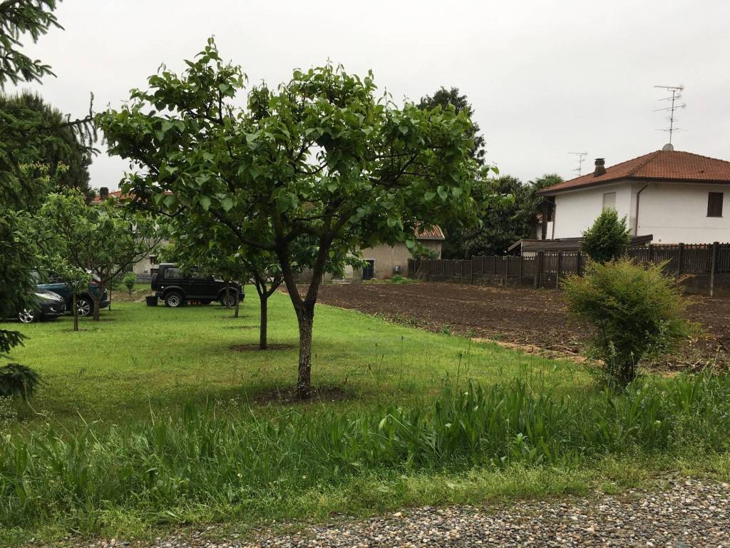 Terreno a Somma lombardo in Via Guido Visconti di Modrone, 105 - Foto 5