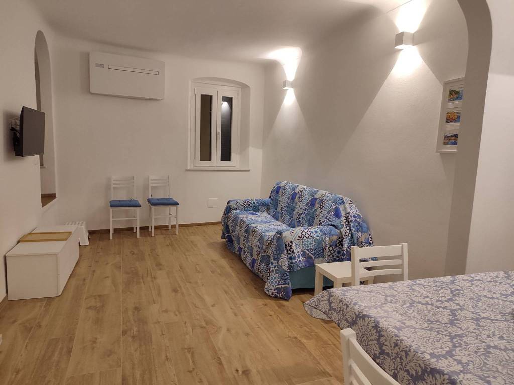 Appartamento a Varazze in Via Luca Corsale - Foto 3