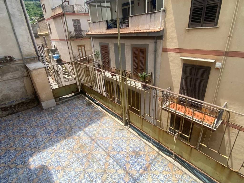 Appartamento a Carini in Via Giosuè Borsi - Foto 2