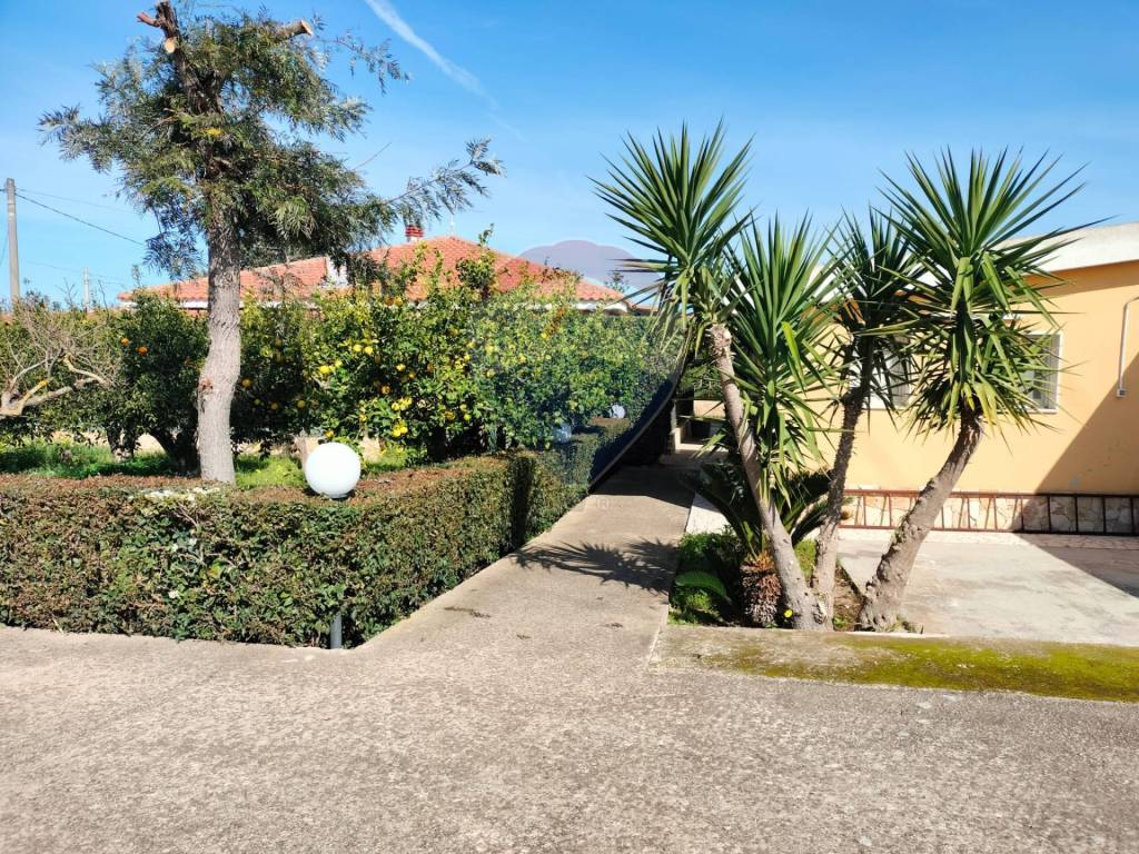 Casa indipendente a Comiso in Contrada Giardinello, 1 - Foto 3