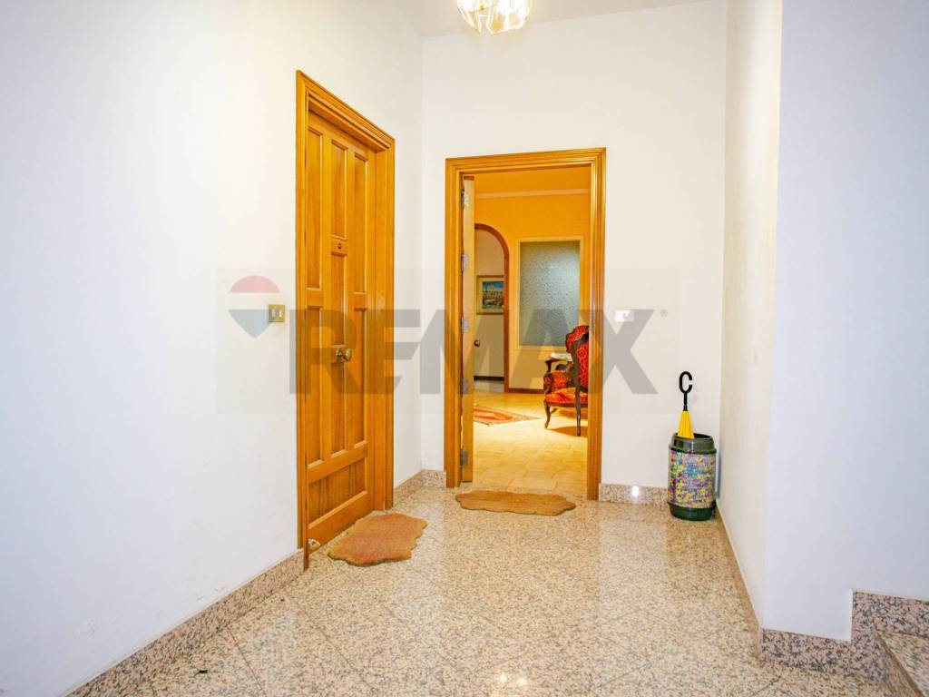 Appartamento a Adrano in Via Vittorio Emanuele Orlando, 34 - Foto 2