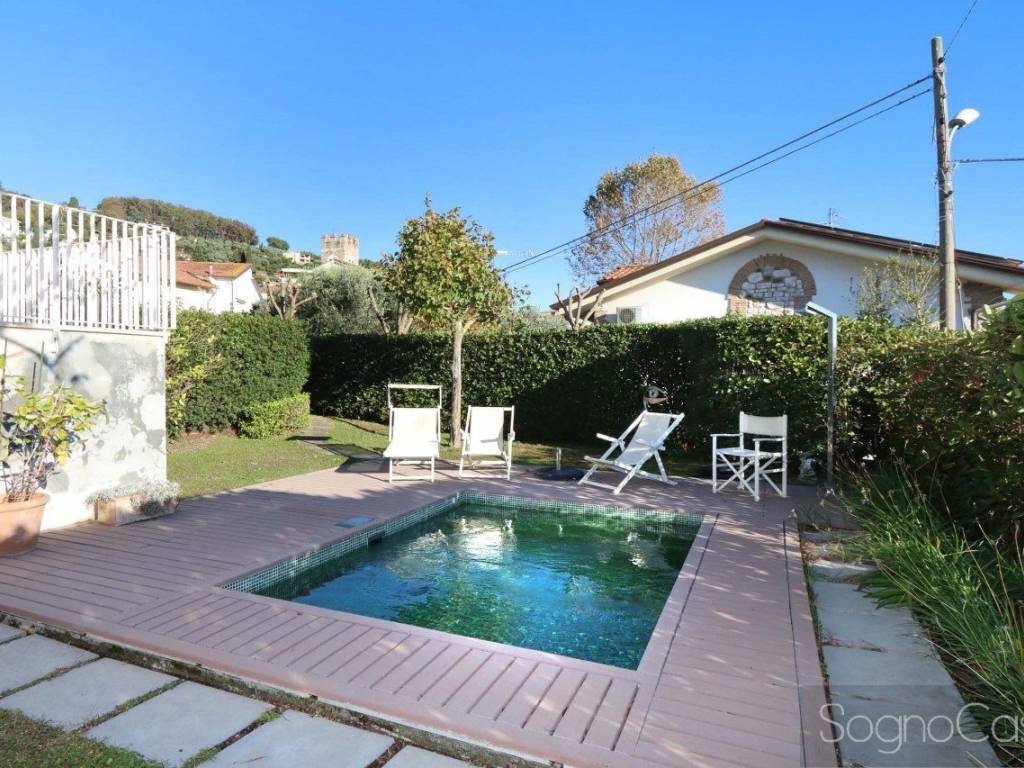 Villa a Massarosa in Via Sezioni Corsani - Foto 2