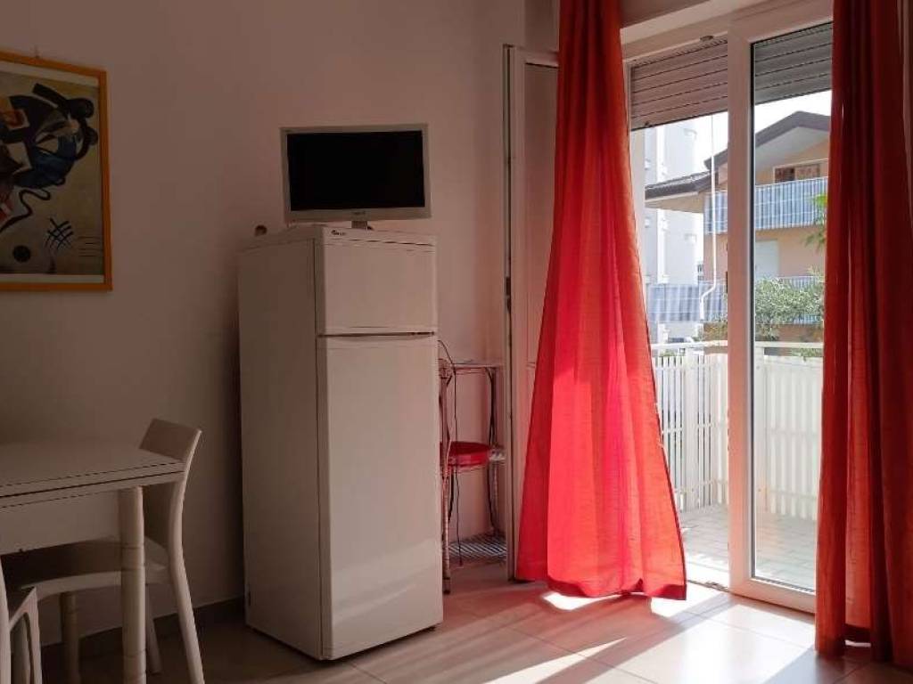 Appartamento a Lignano sabbiadoro in via monte pasubio, 6 - Foto 2