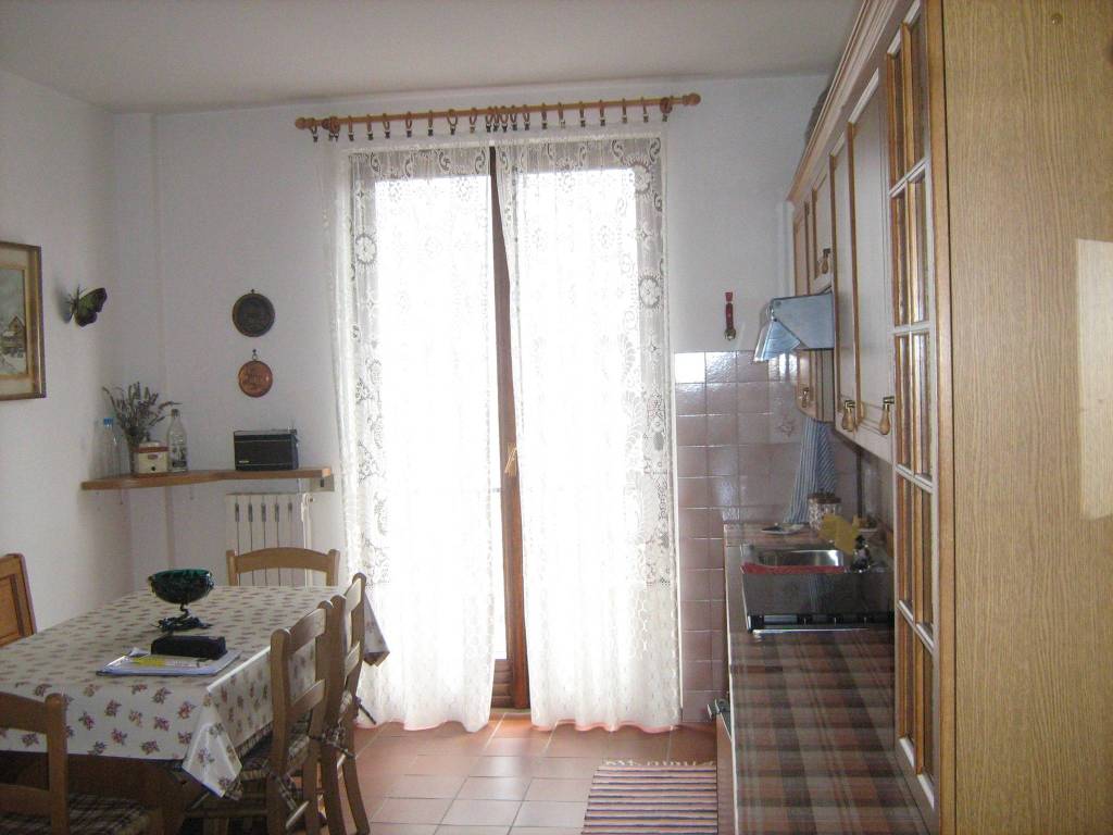 Appartamento a Ballabio in Via Massimo d'Azeglio, 8 - Foto 2