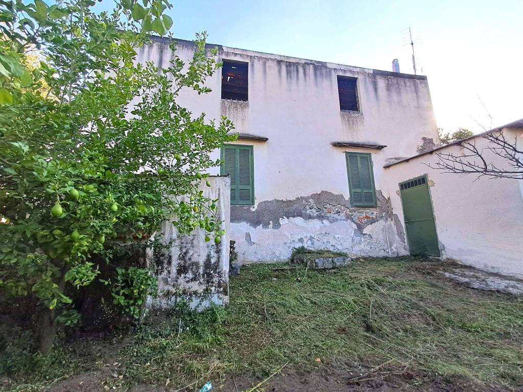 Villa a Somma vesuviana in via san giovanni de matha snc - Foto 2