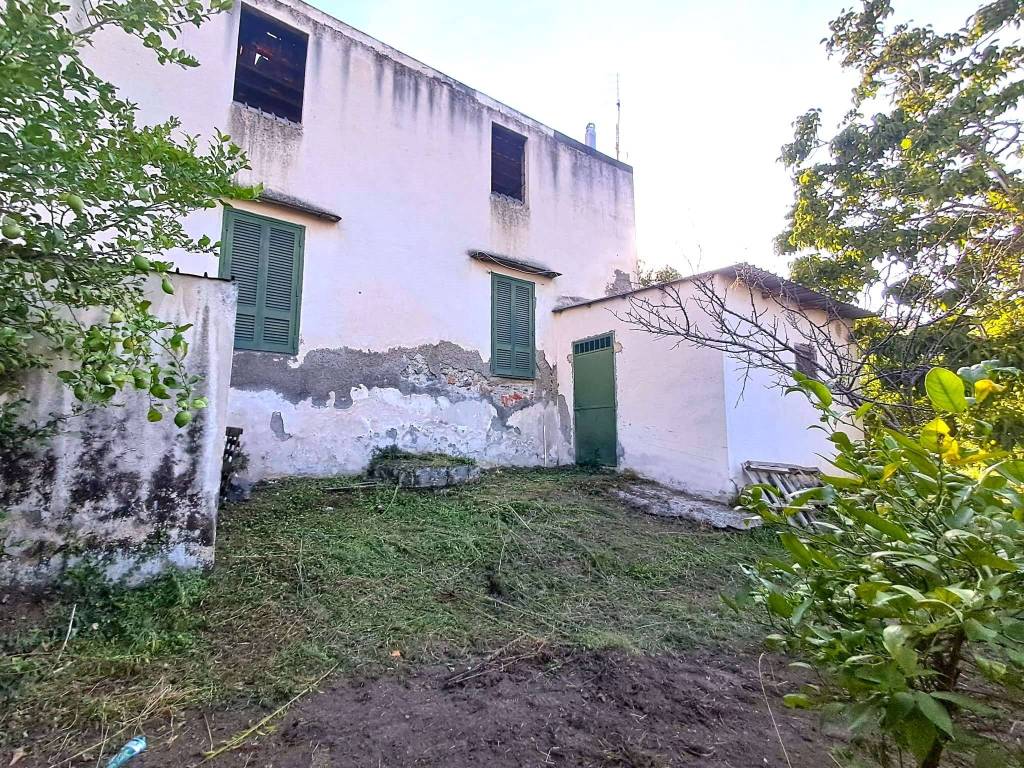 Villa a Somma vesuviana in via san giovanni de matha snc - Foto 3