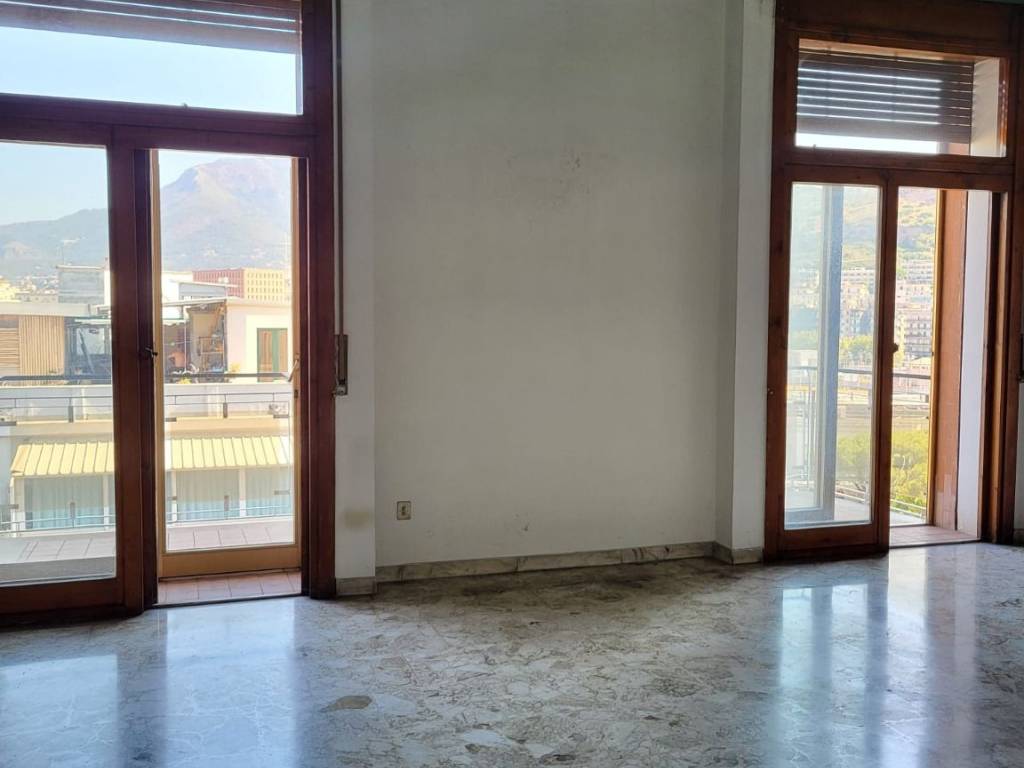 Appartamento a Salerno in Corso Giuseppe Garibaldi, 47 - Foto 5