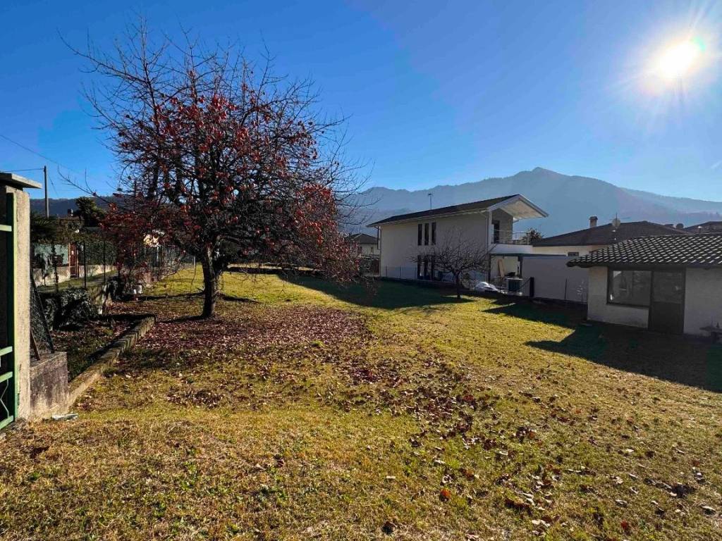 Terreno a Cuveglio in Via Piemonte - Foto 2