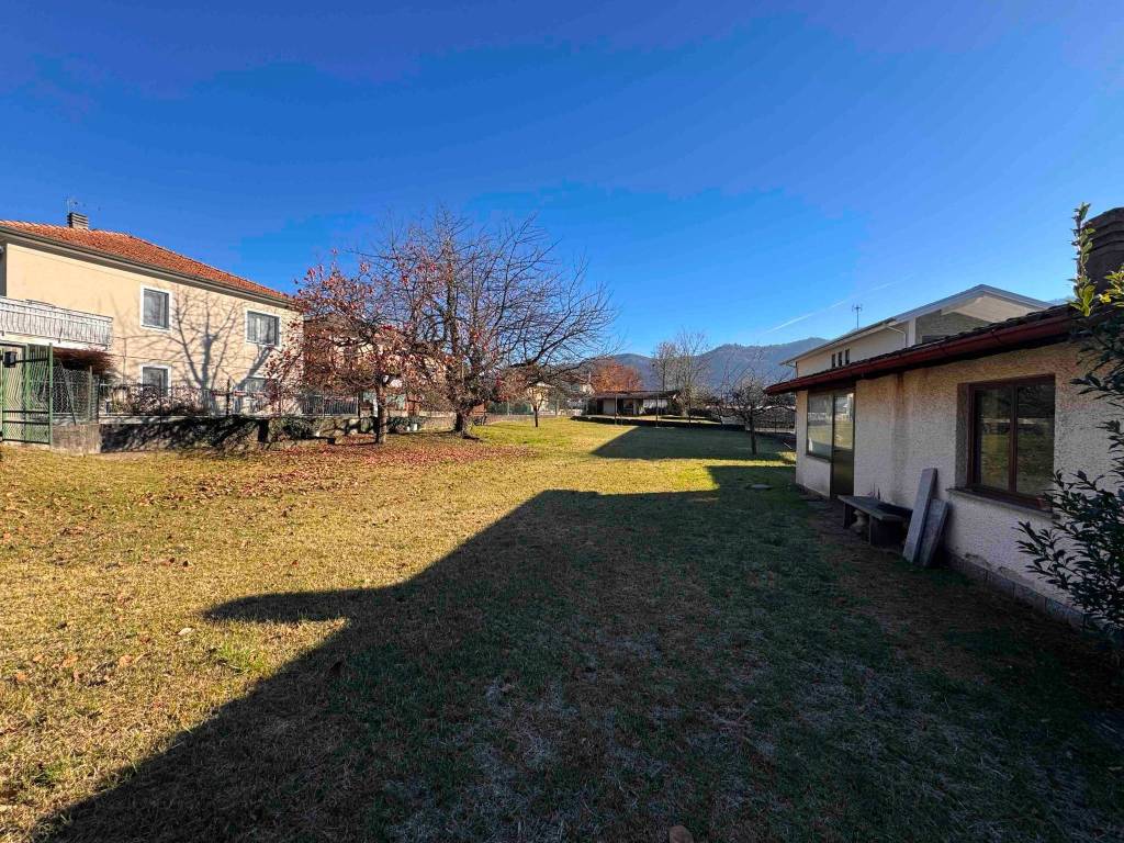 Terreno a Cuveglio in Via Piemonte - Foto 4