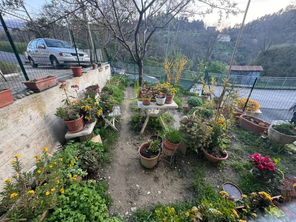 Villa a Ascoli piceno in Via Valle Fiorana - Foto 4