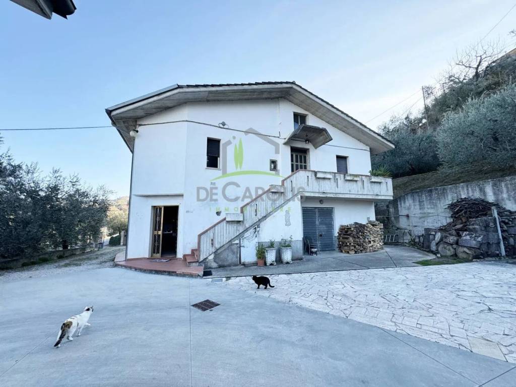 Villa a Ascoli piceno in Via Fonte Di Campo - Foto 2