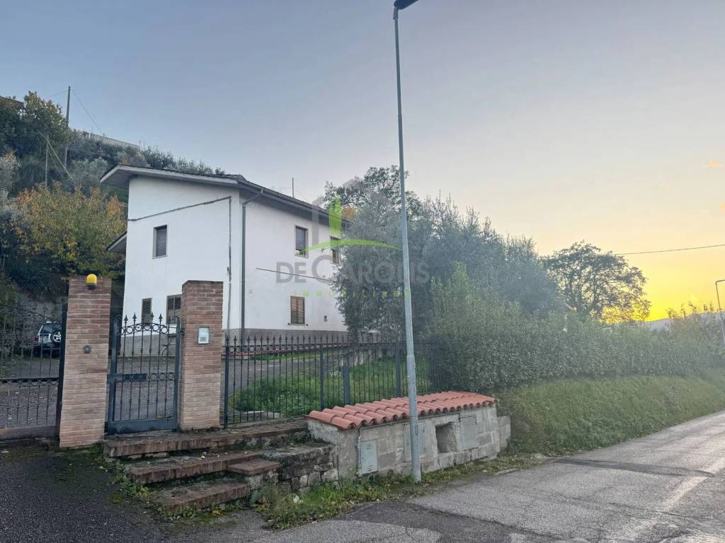 Villa a Ascoli piceno in Via Fonte Di Campo - Foto 5