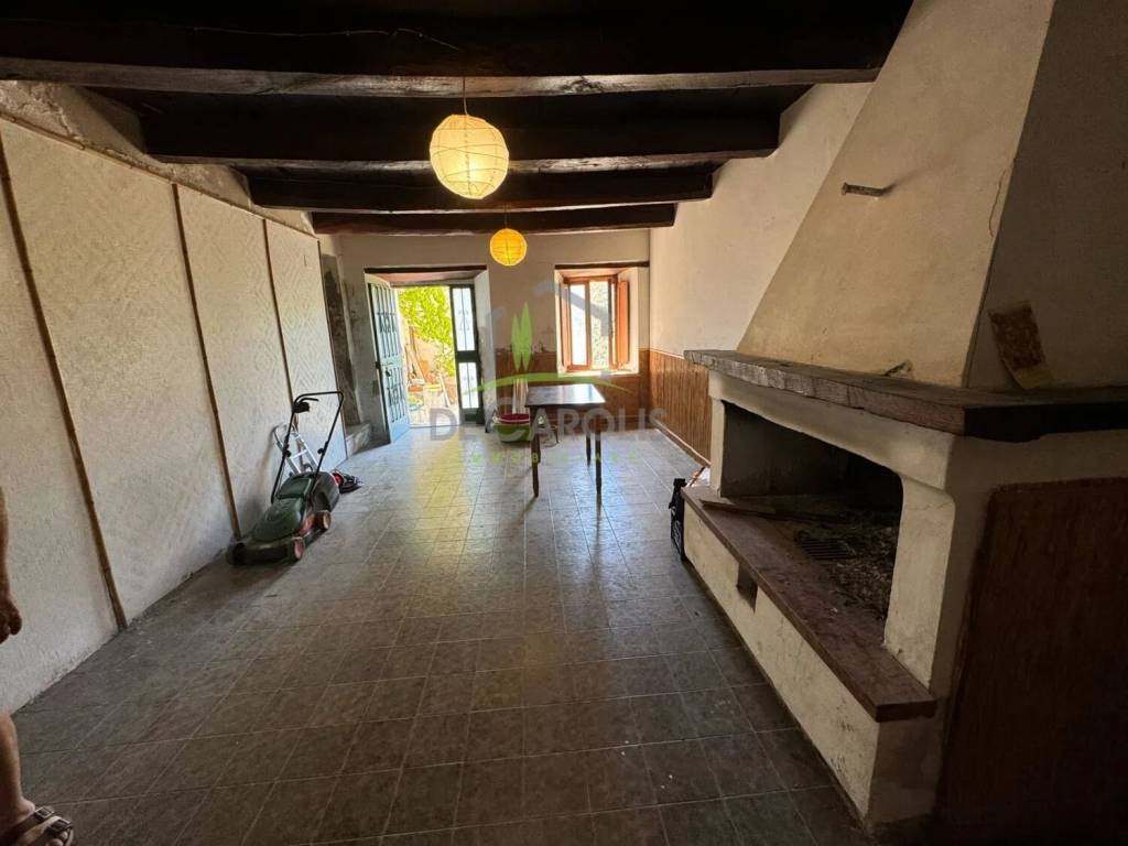 Appartamento a Roccafluvione in Frazione Casebianche - Foto 3