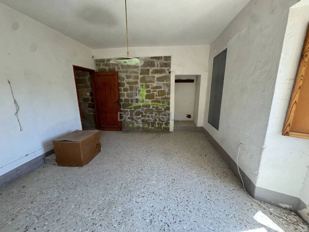 Appartamento a Roccafluvione in Frazione Casebianche - Foto 4