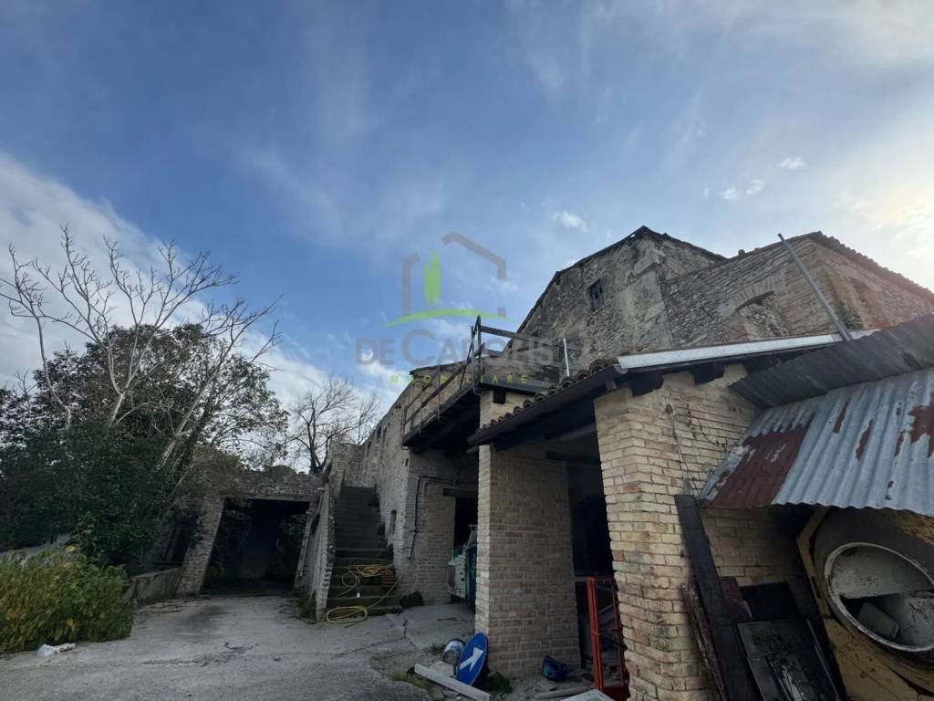 Rustico / casale a Ascoli piceno in Campolungo No Number - Foto 4