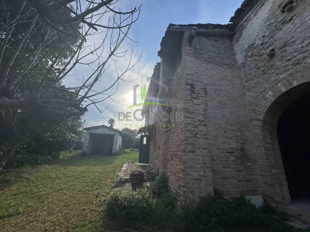 Rustico / casale a Ascoli piceno in Campolungo No Number - Foto 5