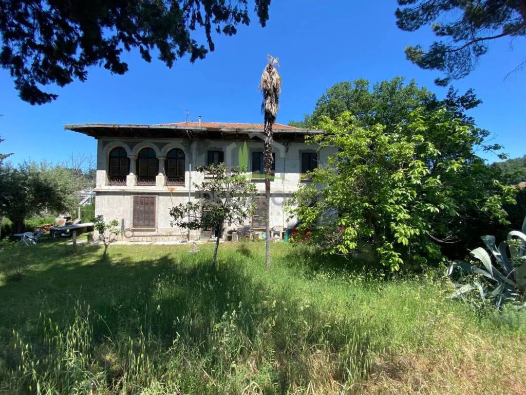 Villa a Ascoli piceno in Via Delle Zeppelle S.N.C. - Foto 2