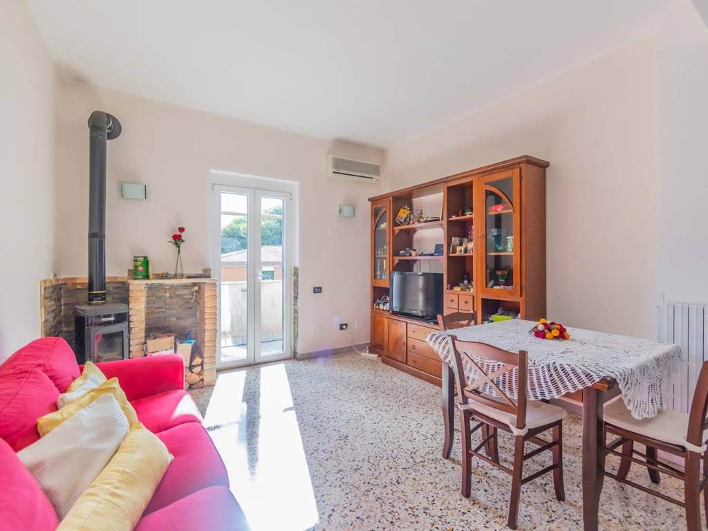 Appartamento a Rocca priora in Piazza Capranica - Foto 2