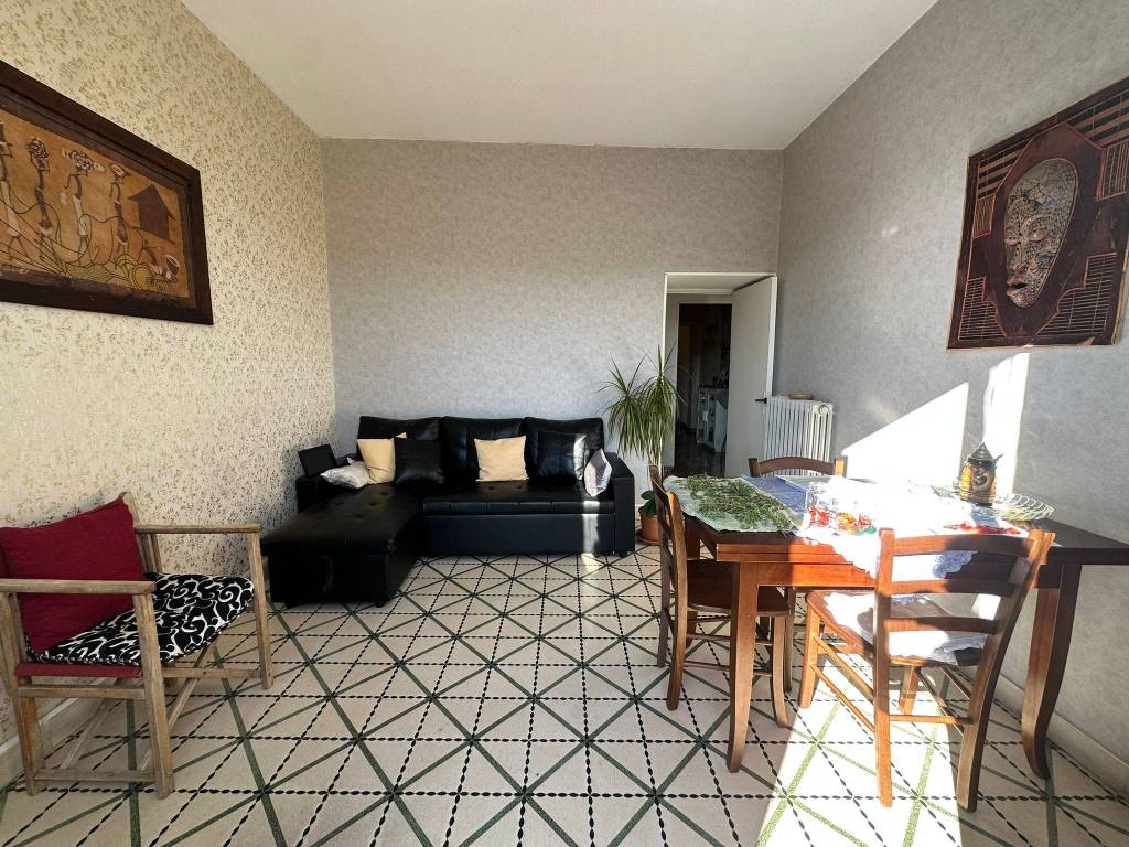 Appartamento a Orte in Via Pubblica Passeggiata - Foto 2