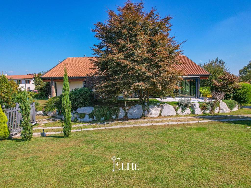 Villa a Daverio in Via Campo dei Fiori, 7 - Foto 3