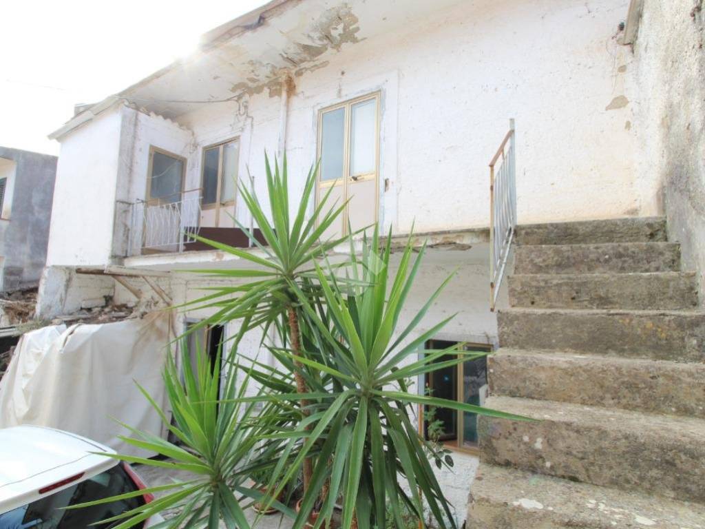 Rustico / casale a Caserta in Via Architetti Francesco e Giuseppe de Lillo, 2 - Foto 4