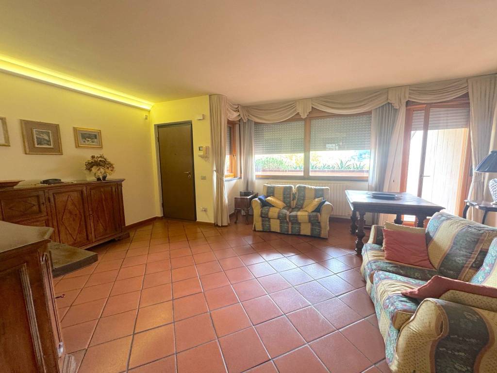 Villa a Vaiano in Via Giulio Braga - Foto 4