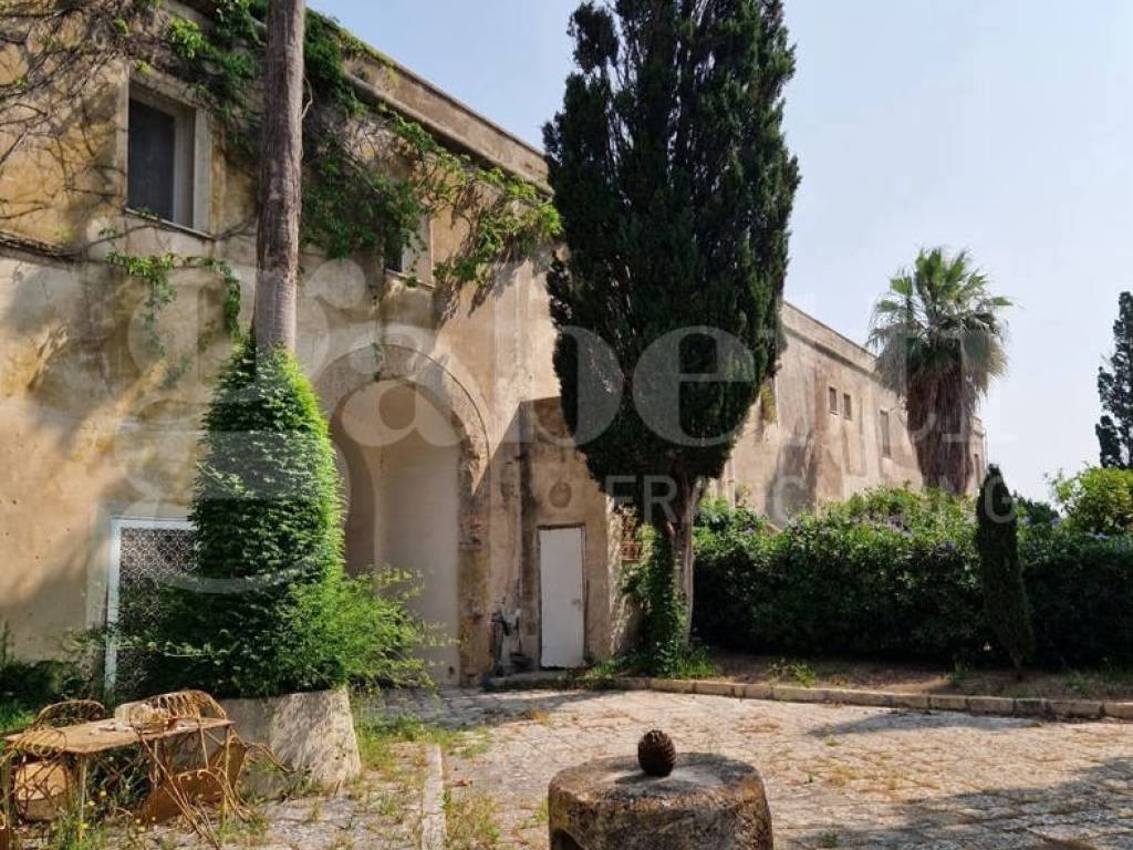 Palazzo / stabile a Brindisi in Mitrano, snc - Foto 3