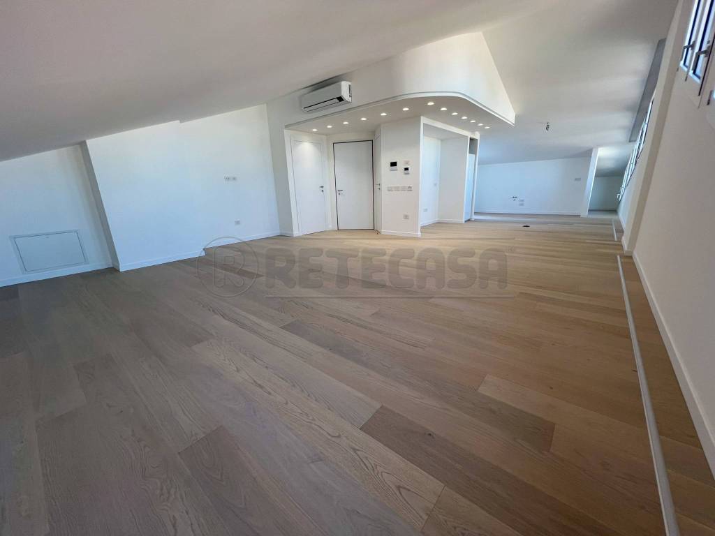 Attico / mansarda a Palmanova in CONTRADA SARVOGNAN, 1 - Foto 3