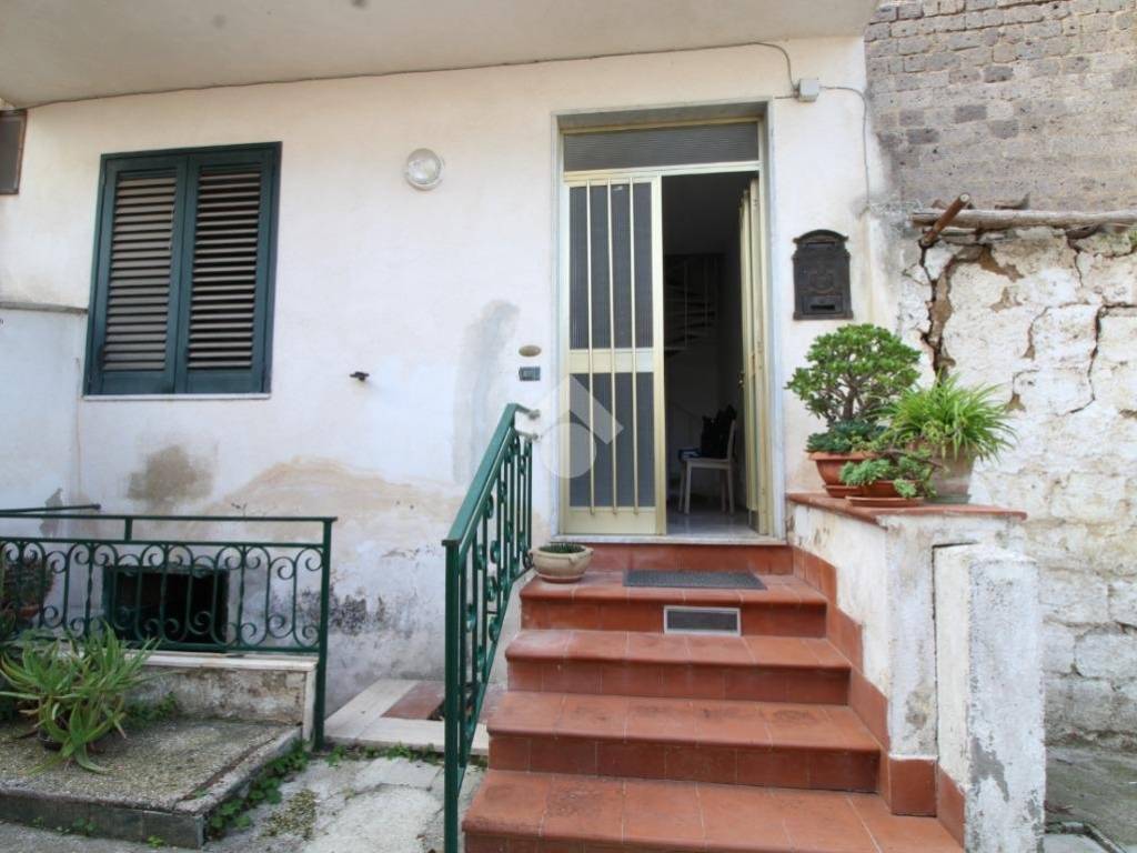 Rustico / casale a Caserta in Via Gaetano e Giuseppe De Lillo, 2 - Foto 2