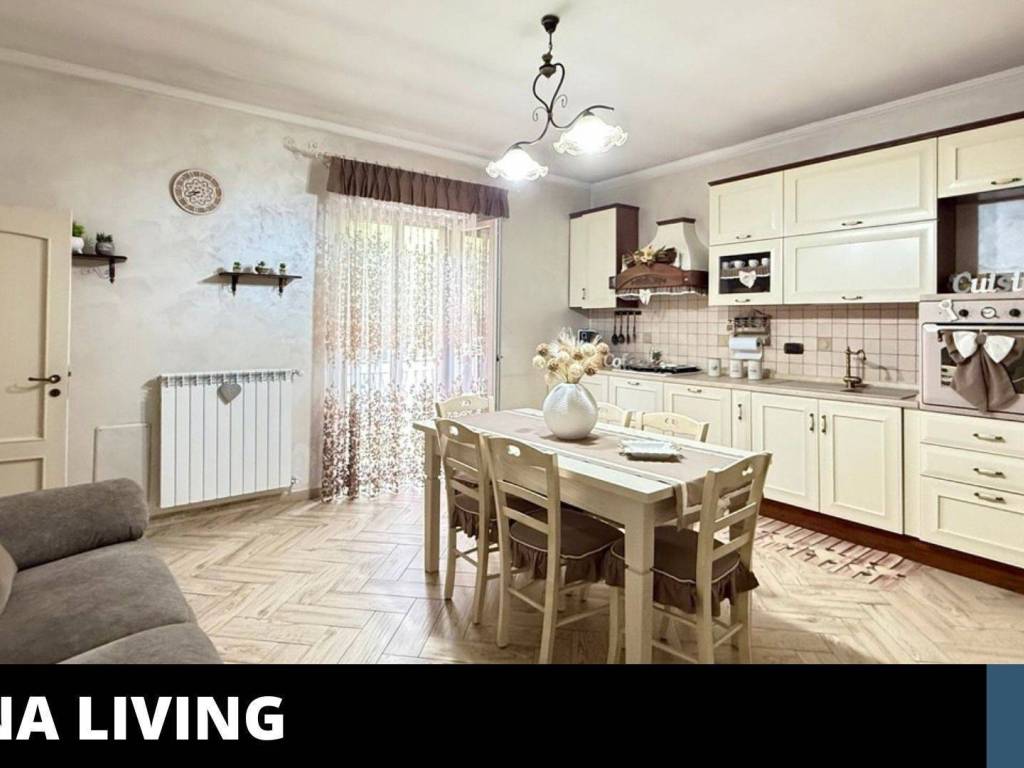 Casa indipendente a San giovanni rotondo in Corso Matteotti, 129 - Foto 2