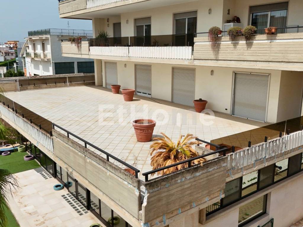 Palazzo / stabile a Andria in Via Barletta - Foto 3