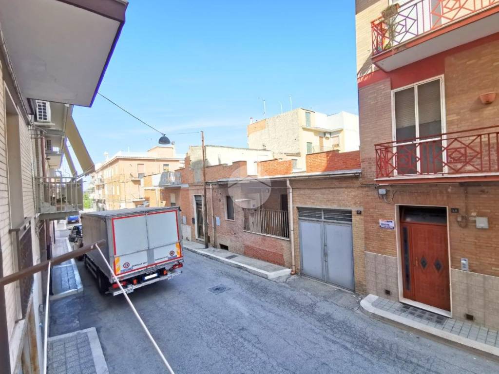 Appartamento a Lucera in Via Bruno Buozzi, 10 - Foto 4