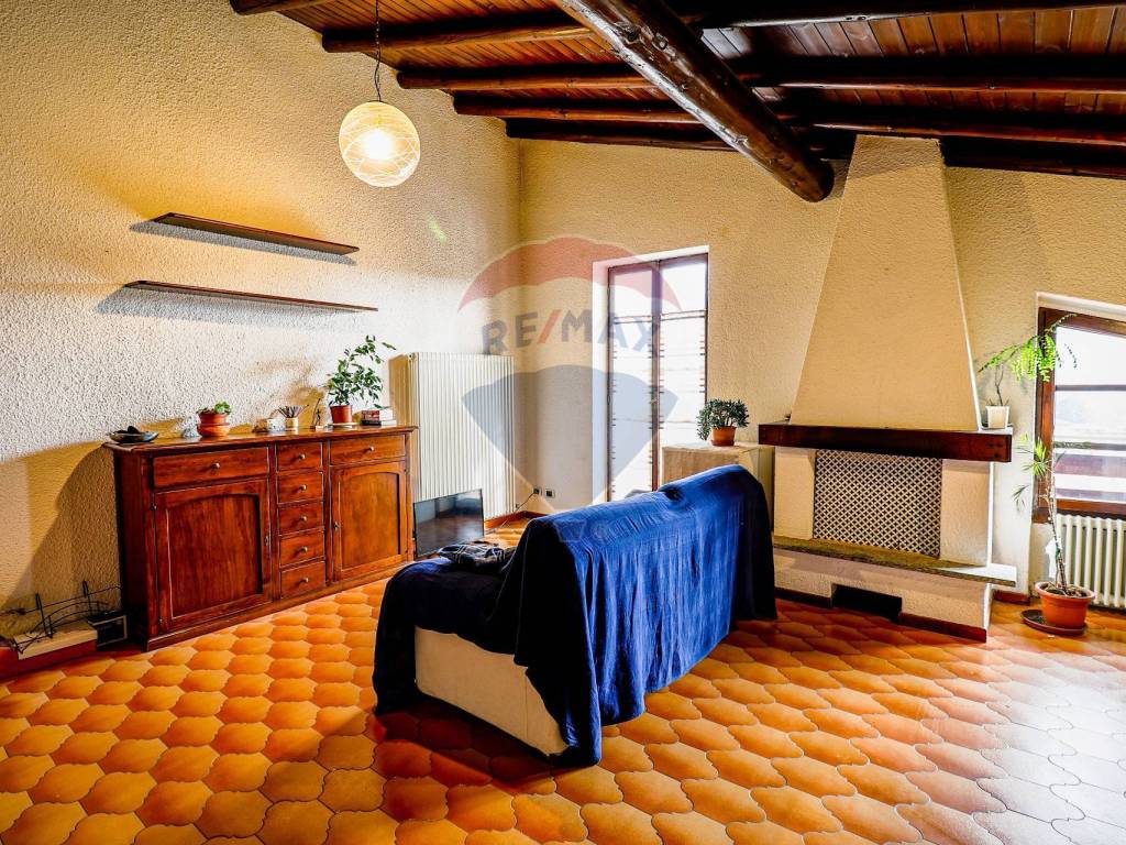 Appartamento a Cuveglio in Via Per Duno, 18 - Foto 5