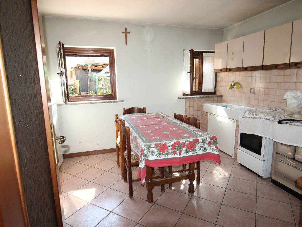 Appartamento a Caldiero in Via Mirandola, 39 - Foto 5