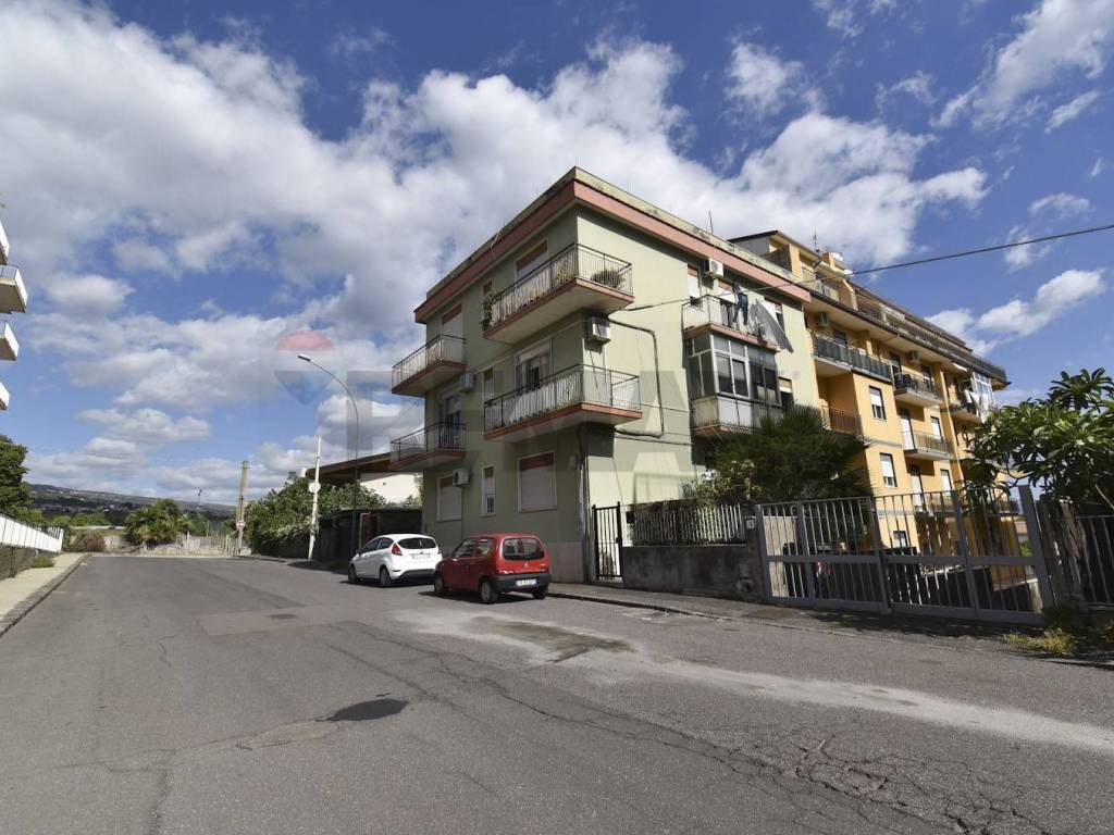 Appartamento a Giarre in Via Amerigo Vespucci, 6 - Foto 2