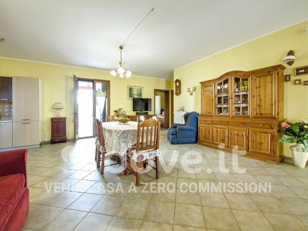 Villa a Francavilla fontana in Strada Statale 603 - Foto 2