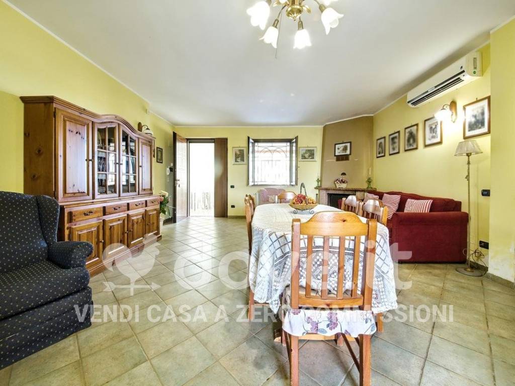 Villa a Francavilla fontana in Strada Statale 603 - Foto 3