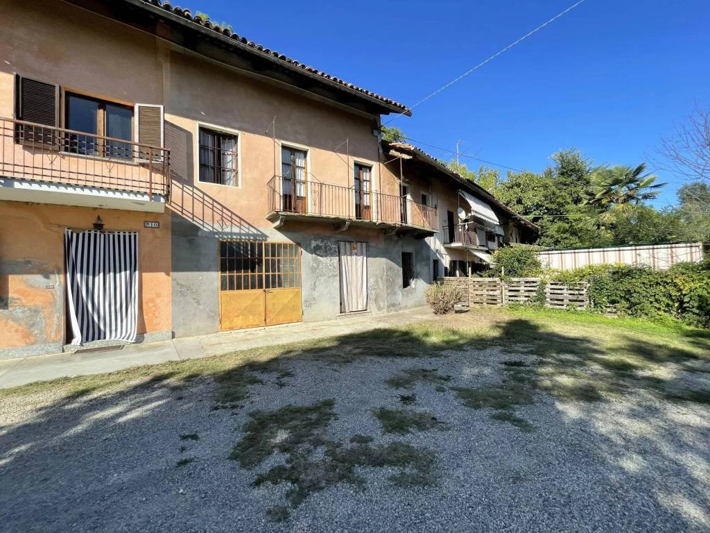 Casa indipendente a Vezza d'alba in Regione Val Rubiagno, 10 - Foto 3