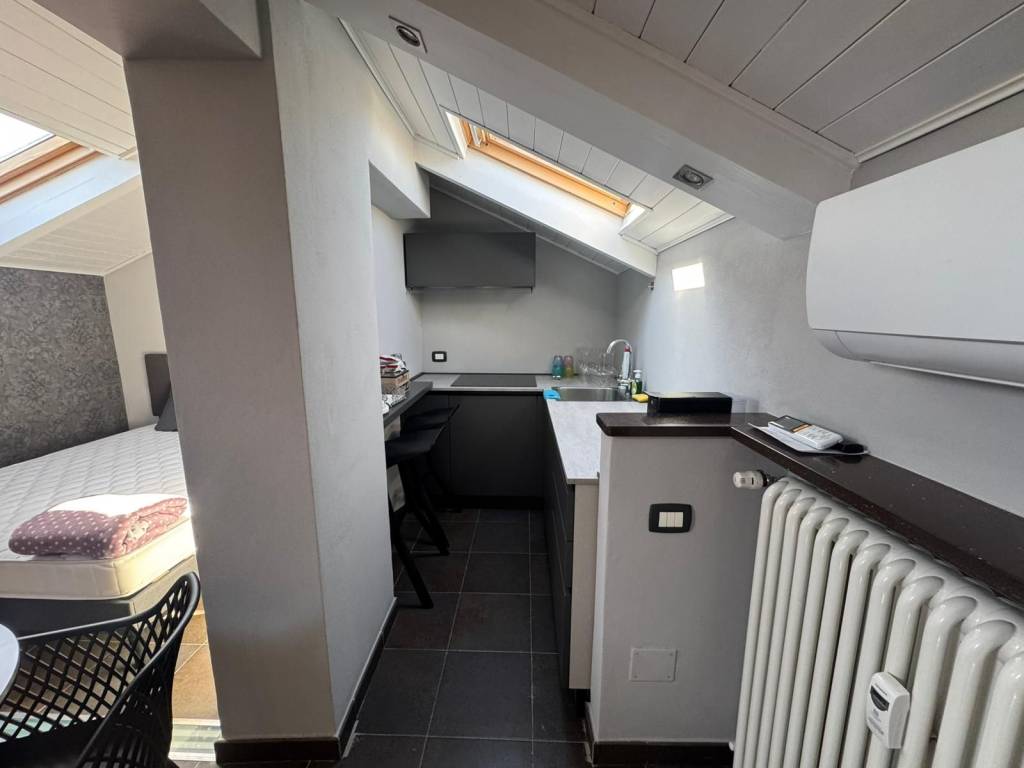 Attico / mansarda a Asti in Via Alessandro Manzoni - Foto 3