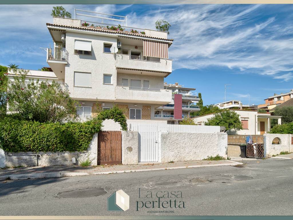 Appartamento a Santa marinella in Via 4 Novembre, 90 - Foto 2