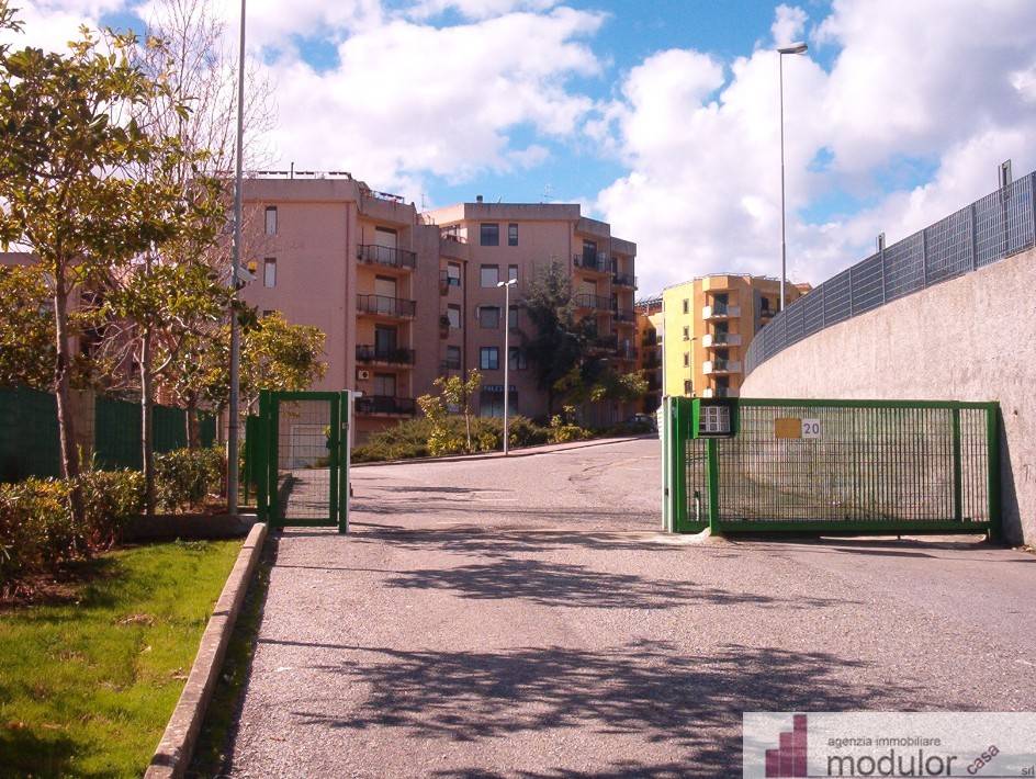 Appartamento a Catanzaro in Viale Barlaam da Seminara, 24 - Foto 3
