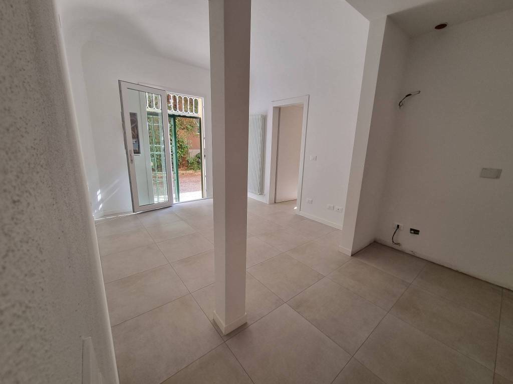 Appartamento a Bologna in Via Dionisio Calvart - Foto 2