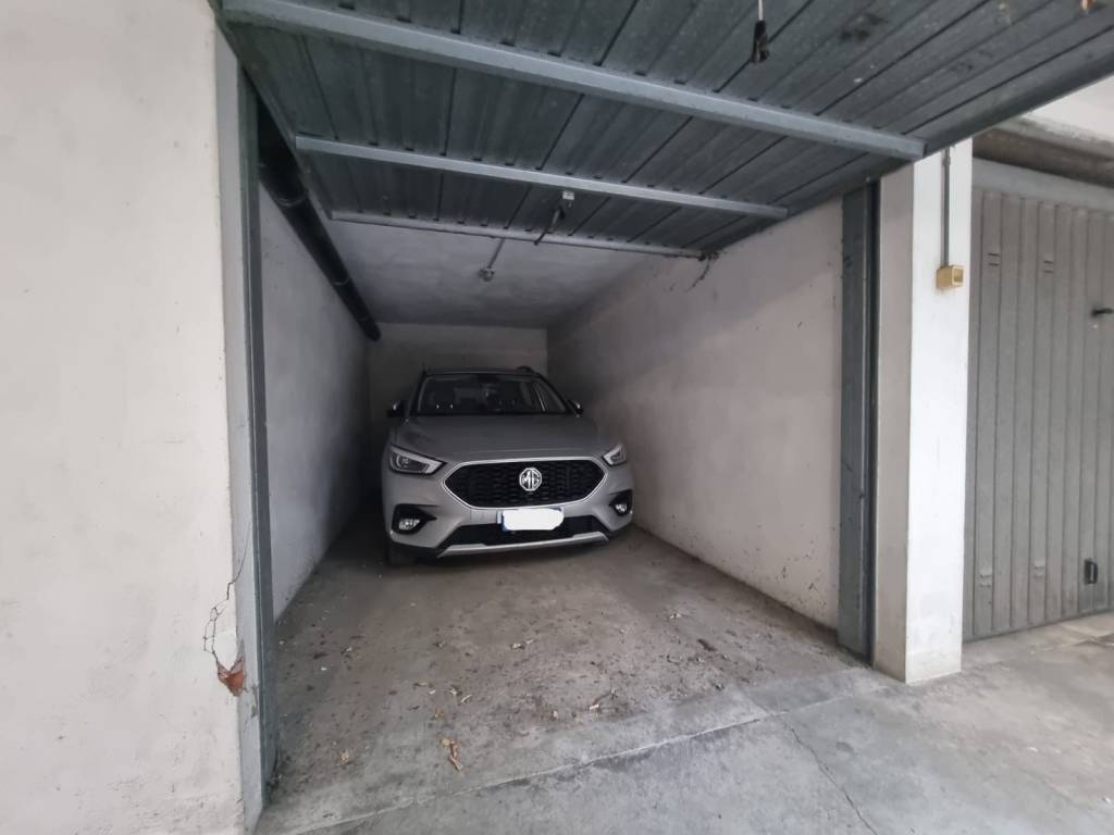 Box / garage a Casale monferrato in Viale Ottavio Marchino, 15 - Foto 2