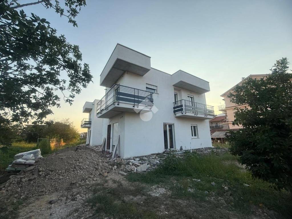 Villa a Sora in Via San Giuliano Sura - Foto 2