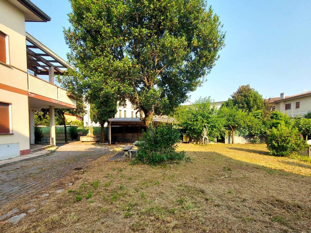 Villa a Susegana in Via Redipuglia - Foto 2